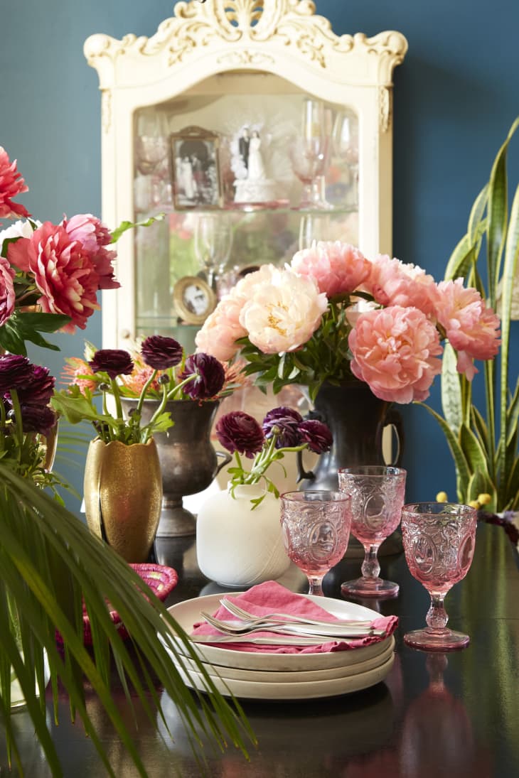 A Small 1930s Art Deco Oakland Apartment Is Colorful and Vibrant